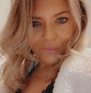 Meet your Posher, Tiffany